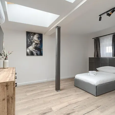 Toress Brama Portowa שצ'צ'ין